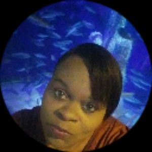 Meet your Posher, Valerie